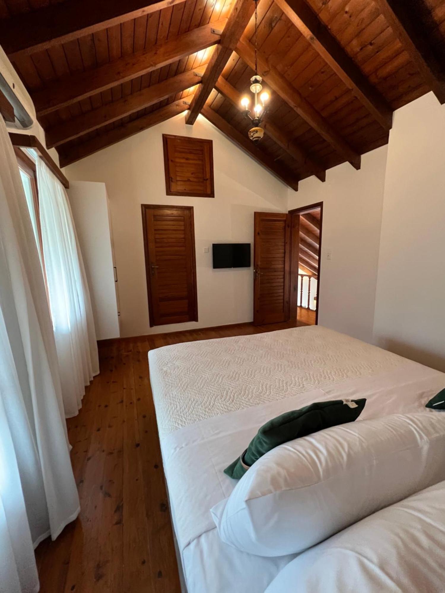 Chania Living Stories Villa With Piano Buitenkant foto